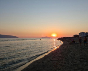 Modern and Cozy Apartments 150 Meters from the Beach, 750 Meters from Lungo Mare